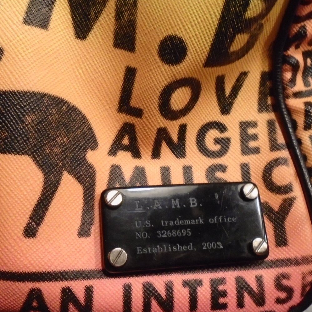 Gwen Stefani Lamb Purse - Picture 5 of 6